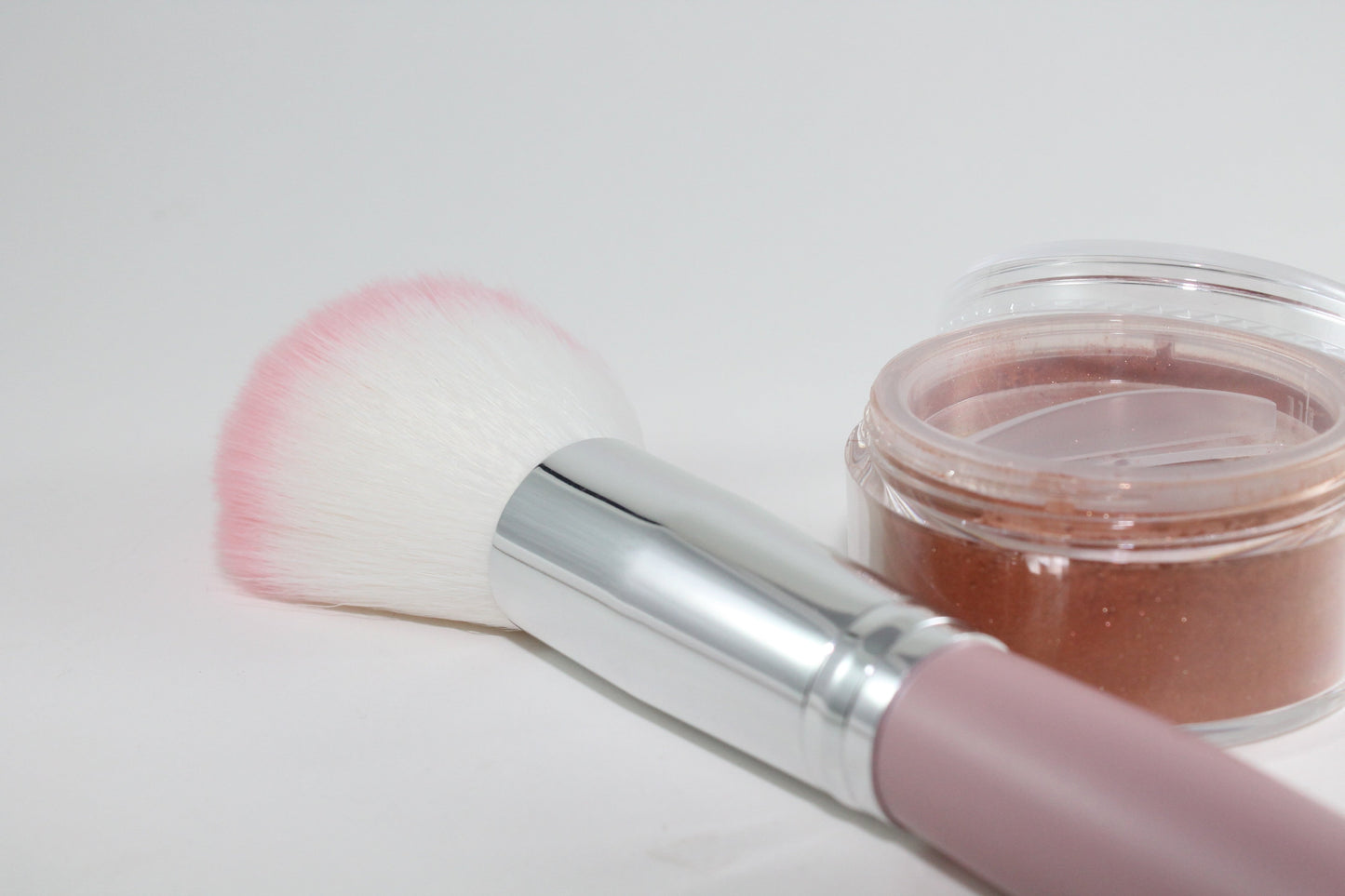 Fluff Dome Powder Brush