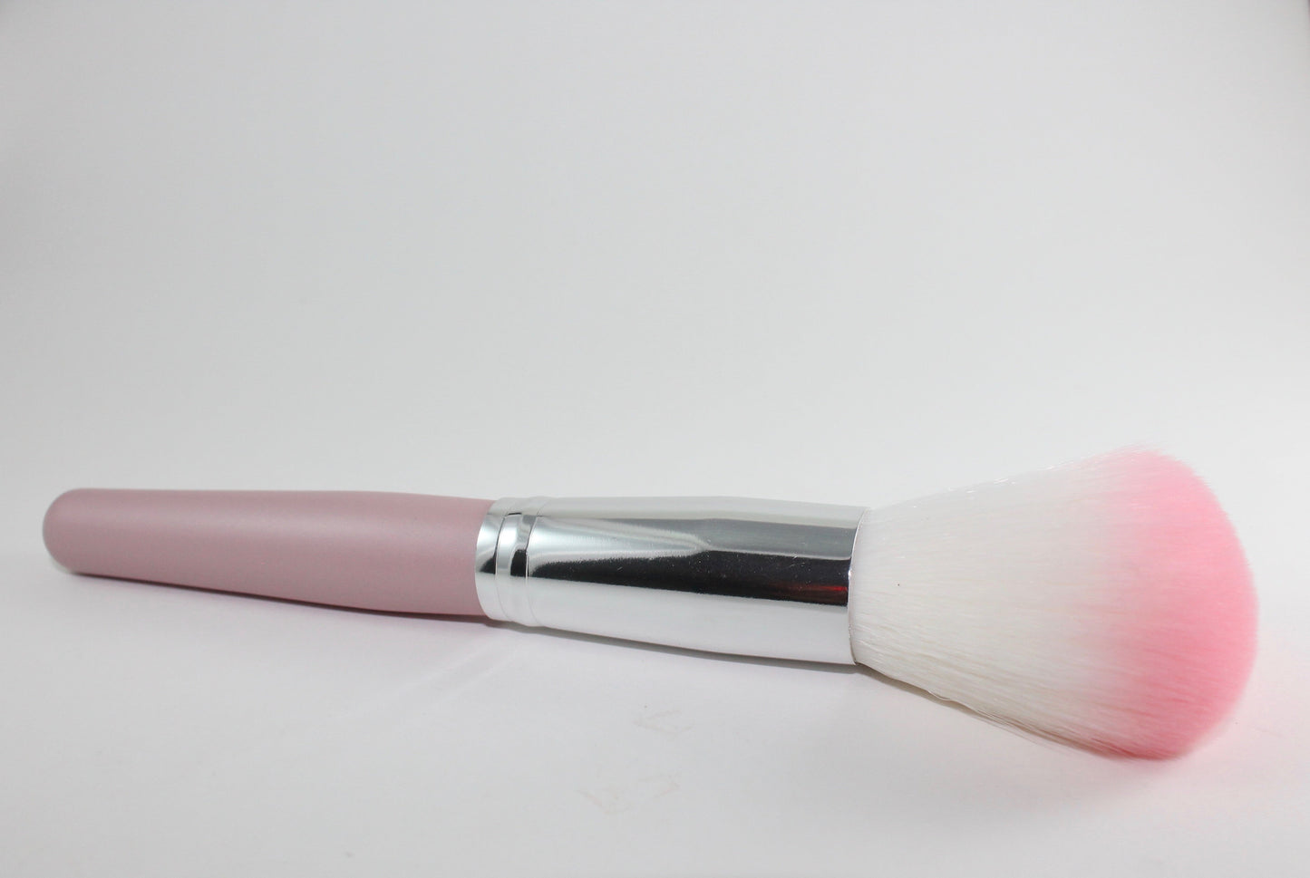 Fluff Dome Powder Brush